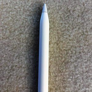 Apple Pencil (1st Generation) + Apple Pencil Case (Taupe)